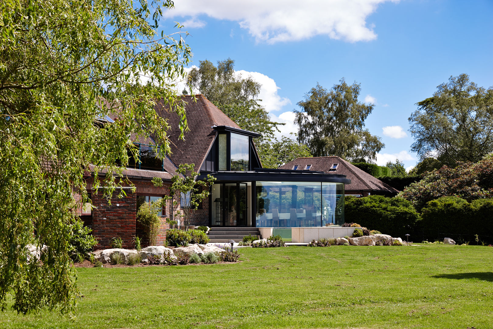 External photo Trombe Ltd Modern dining room dinign,extention,curved glass,frameless,dining