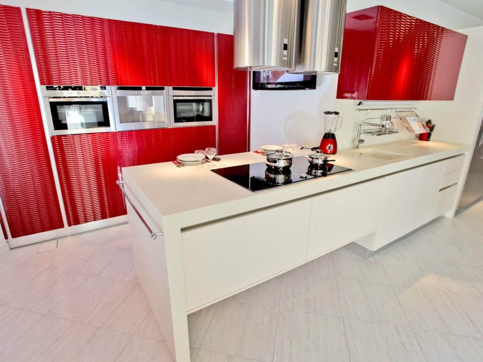 homify Modern kitchen MDF Cabinets & shelves