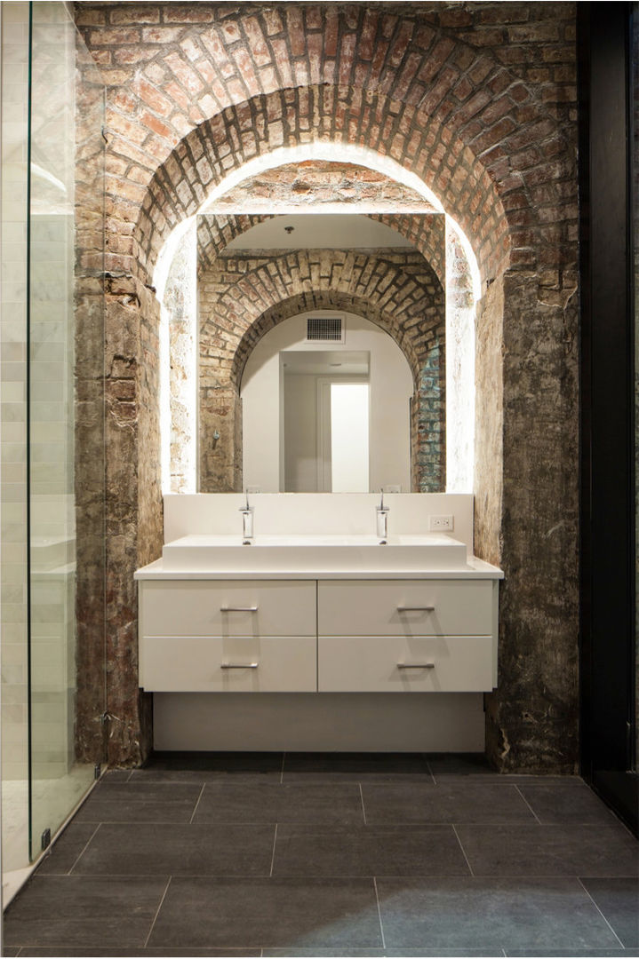 Natchez Street Mixed Use Structure, New Orleans studioWTA Eclectic style bathroom vaulted brick walls,bathroom,Wayne Troyer,studioWTA,adaptive reuse,Megan Bell,Kendall Winingder,Amy Garrett