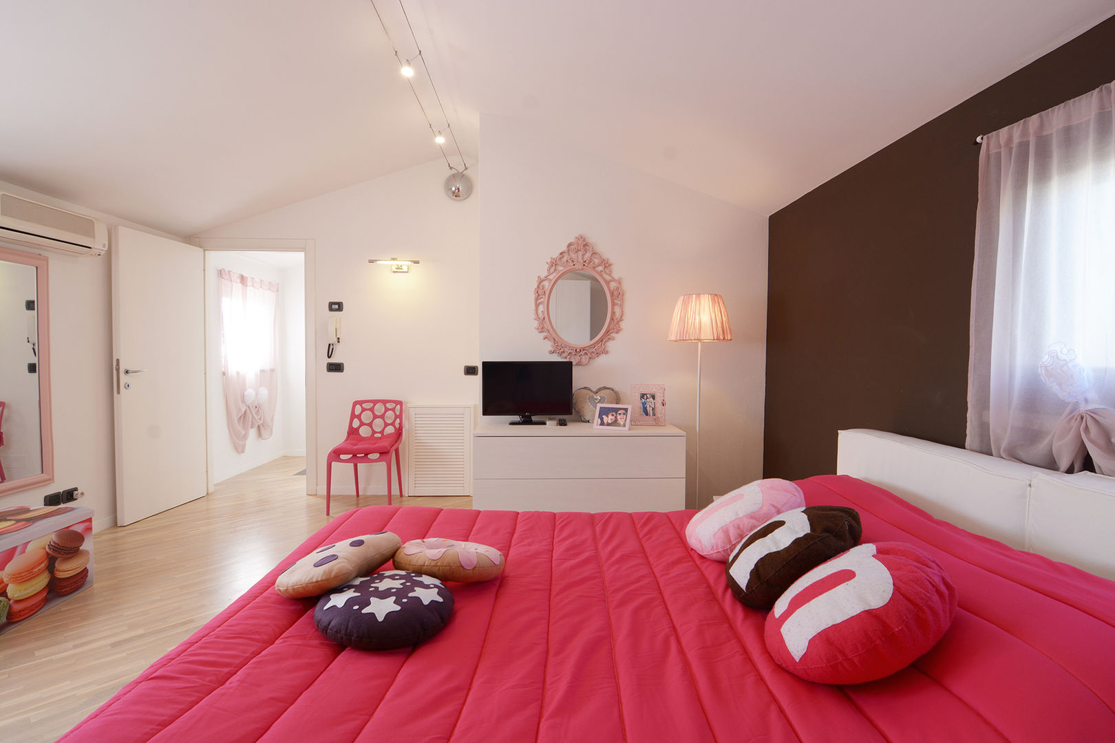 HOME SWEET (CANDY) HOME, Rachele Biancalani Studio Rachele Biancalani Studio Moderne slaapkamers