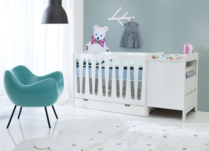 ​Moonlight Cot Bed homify Baby room Wood Wood effect