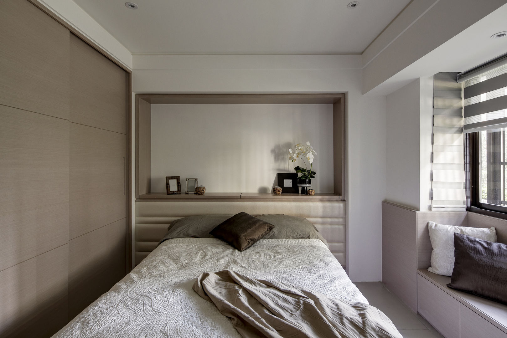 與陽光的約會 大荷室內裝修設計工程有限公司 Modern style bedroom