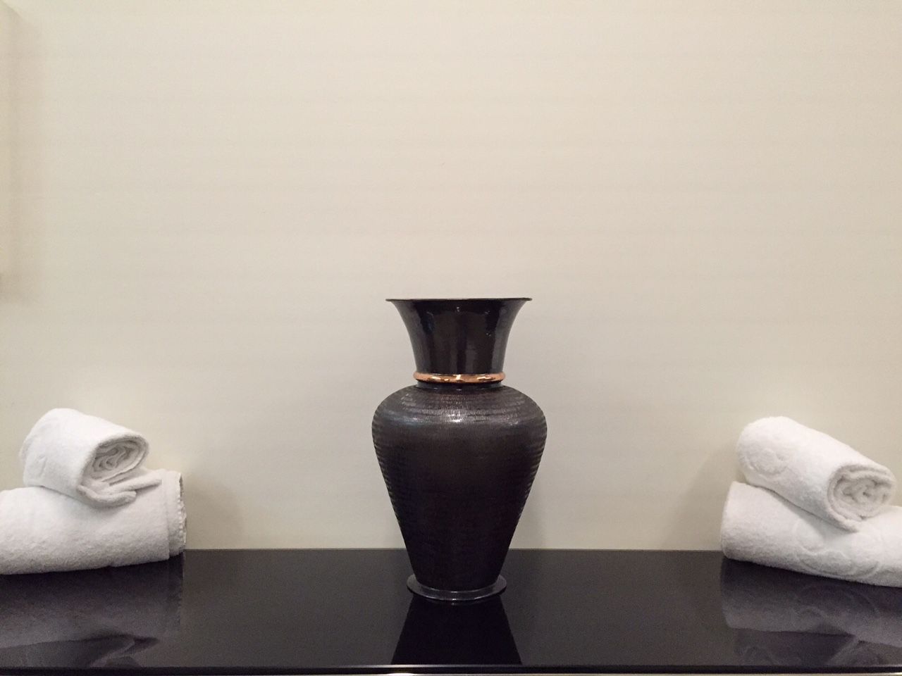 Trumpet Copper Vase Banbayu クラシックデザインの リビング アクセサリー＆デコレーション