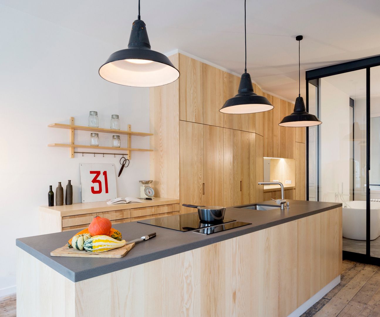 LOFT INDUSTRIEL, MELANIE LALLEMAND ARCHITECTURES MELANIE LALLEMAND ARCHITECTURES インダストリアルデザインの キッチン