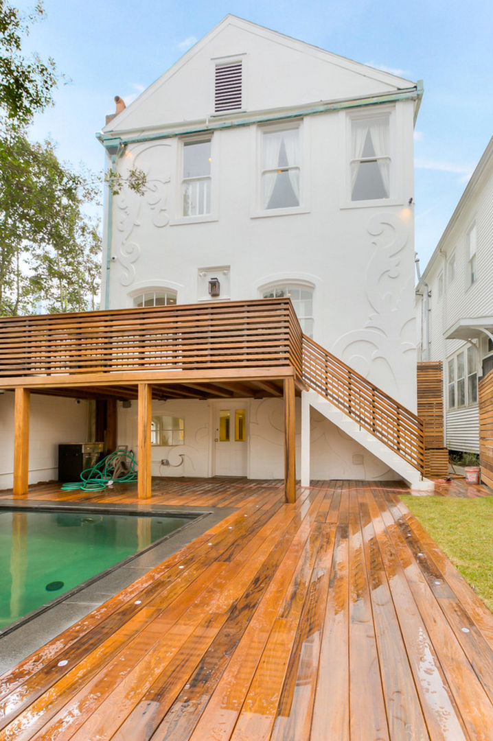 Nashville Avenue Residence, New Orleans studioWTA Pool IPE,wood decking,knife-edged pool,tanning shelf,outdoor kitchen,raised porch,studioWTA,Tracie Ashe,Natan Diacon-Furtado,surface treatment,curliques