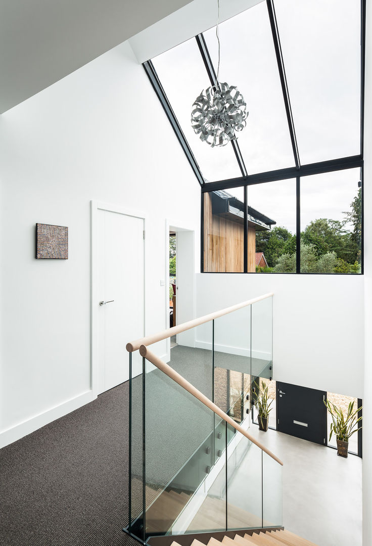 OATLANDS DRIVE, Concept Eight Architects Concept Eight Architects Modern Corridor, Hallway and Staircase