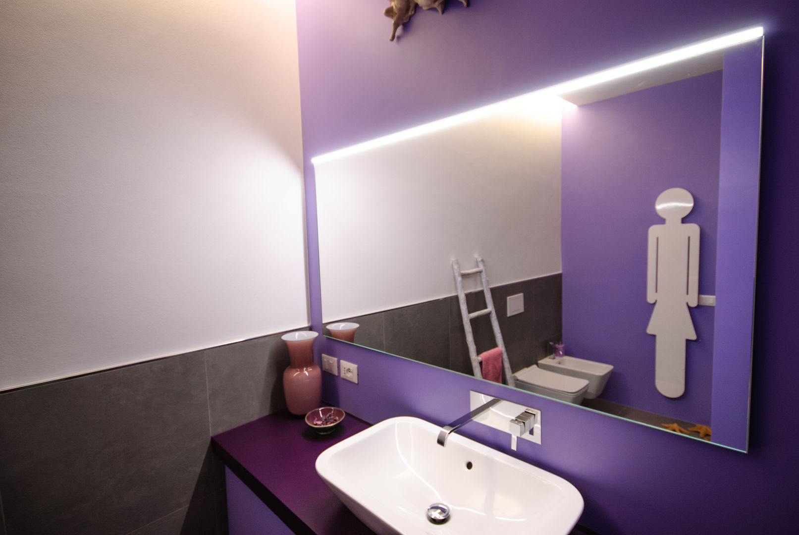 CASA M: LINEE CROMATICHE, Architetto Francesco Franchini Architetto Francesco Franchini Modern Bathroom