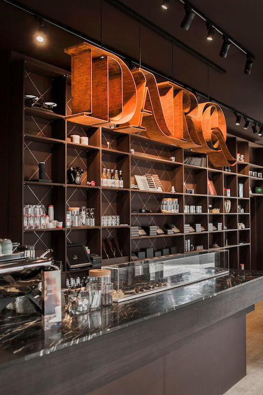 ​Het nieuwe interieur van Darq - The Chocolate Experience., INTER/ALTER interior architects INTER/ALTER interior architects Commercial spaces Gastronomy