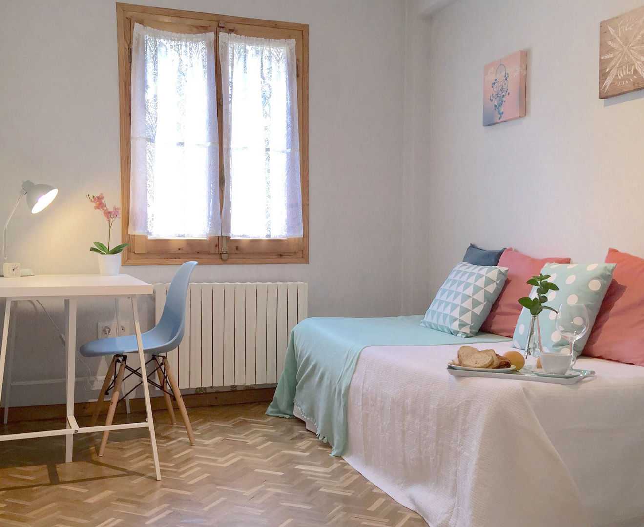 Home Staging vivienda Pirineo, Noelia Villalba Interiorista Noelia Villalba Interiorista Country style bedroom