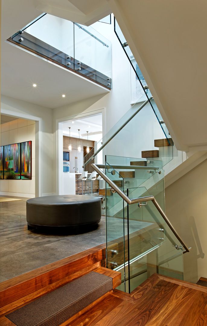 Staircase Landing Douglas Design Studio Modern corridor, hallway & stairs