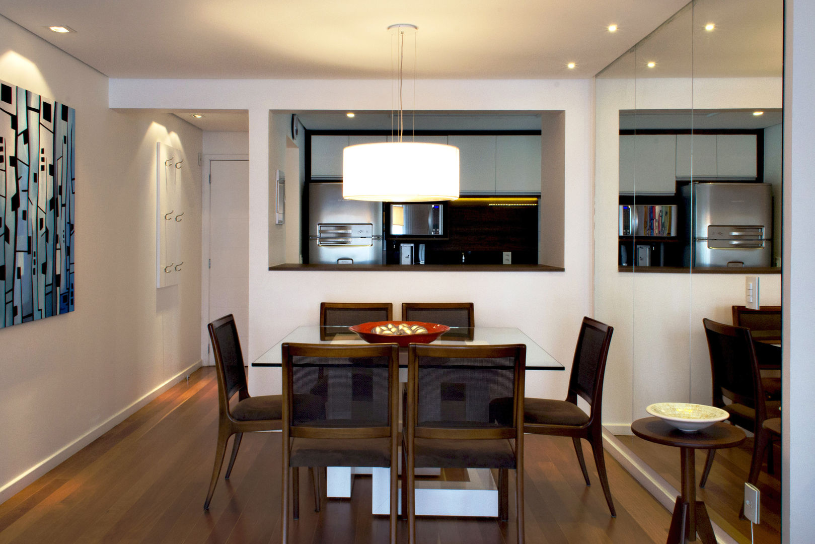 homify Modern dining room