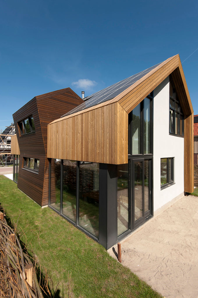 ​Moderne biobased villa te Driemond, NarrativA architecten NarrativA architecten Modern houses