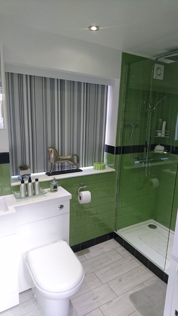 Bathroom Refurbishment and Re-design, Kerry Holden Interiors Kerry Holden Interiors Modern bathroom green metro tiles