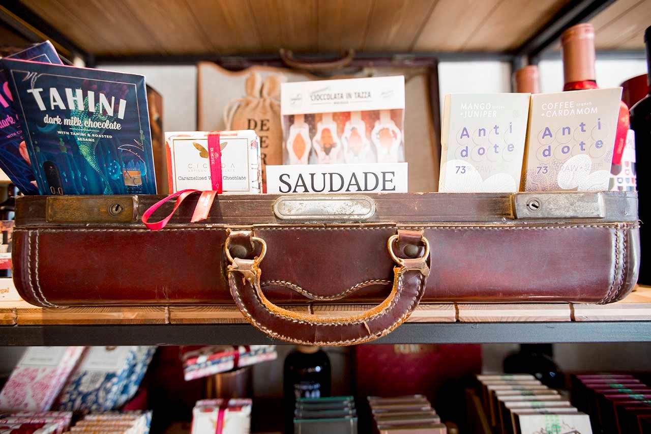 DuMonde Chocolaterie - SHI Studio Interior Design homify Ticari alanlar Ofisler ve Mağazalar