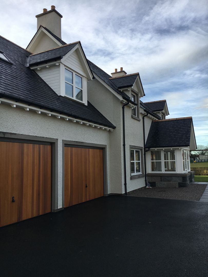 Plot 2 Durward Gardens, Kincardine O'neil, Aberdeenshire, Roundhouse Architecture Ltd Roundhouse Architecture Ltd Modern Houses exterior,double garage