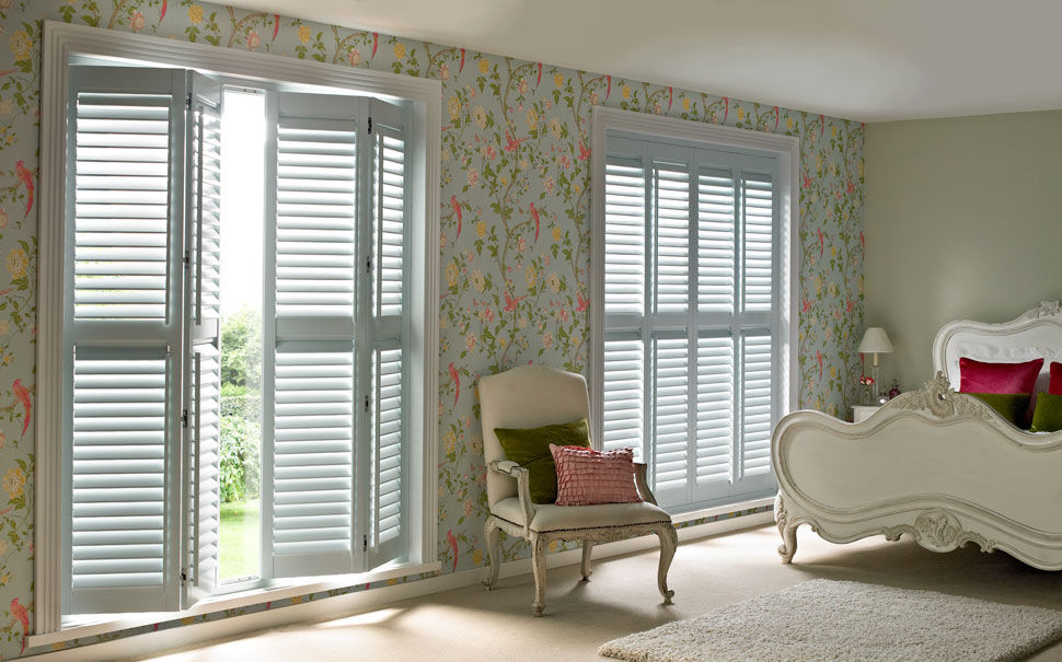 Guide & Glide Window Shutters homify غرفة المعيشة خشب معالج Transparent Shutters,Wooden Shutters,Door,Colonial,Plantation