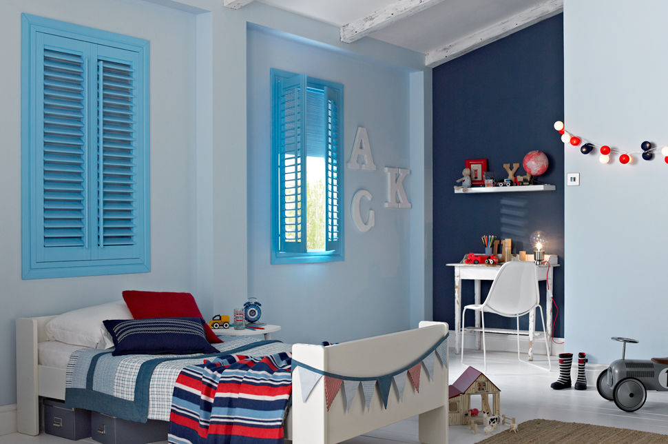 Options Shutter Blinds homify Dormitorios infantiles de estilo clásico Derivados de madera Transparente shutters,blinds,blackout blinds,kids room,nursery,plantation shutters