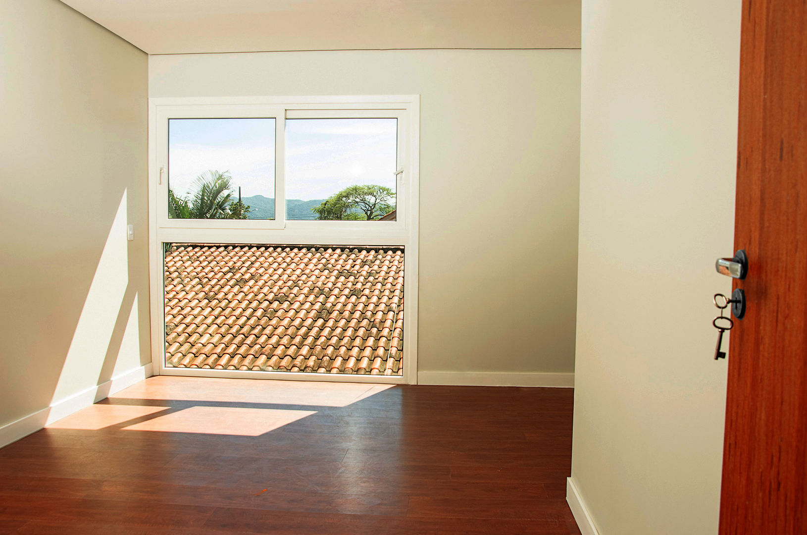 Residencial de Casas Container I | Campeche, Florianópolis (SC), GhiorziTavares Arquitetura GhiorziTavares Arquitetura Minimalist bedroom Iron/Steel