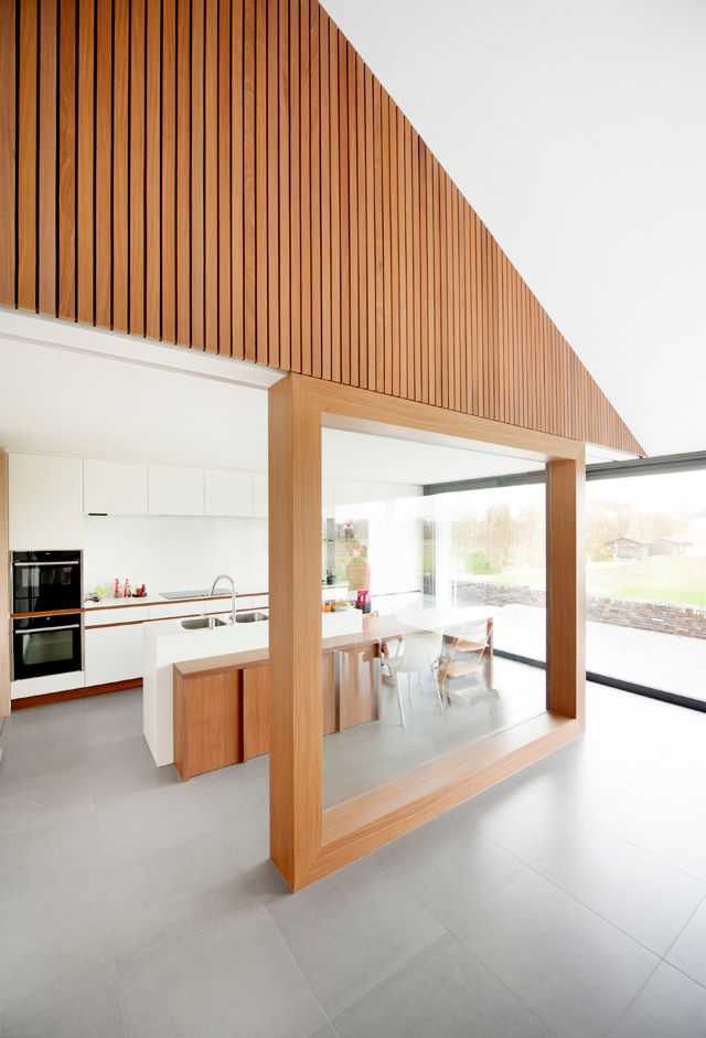 P30, das - design en architectuur studio bvba das - design en architectuur studio bvba Modern kitchen Wood Wood effect