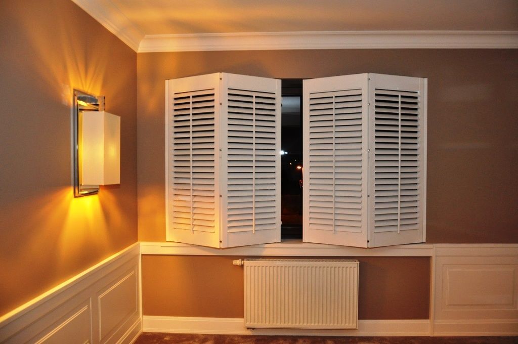 ​Shutters, drewniane okiennice wewnętrzne, Gama Styl Dekoracje Okien Gama Styl Dekoracje Okien Cửa chớp Than củi White