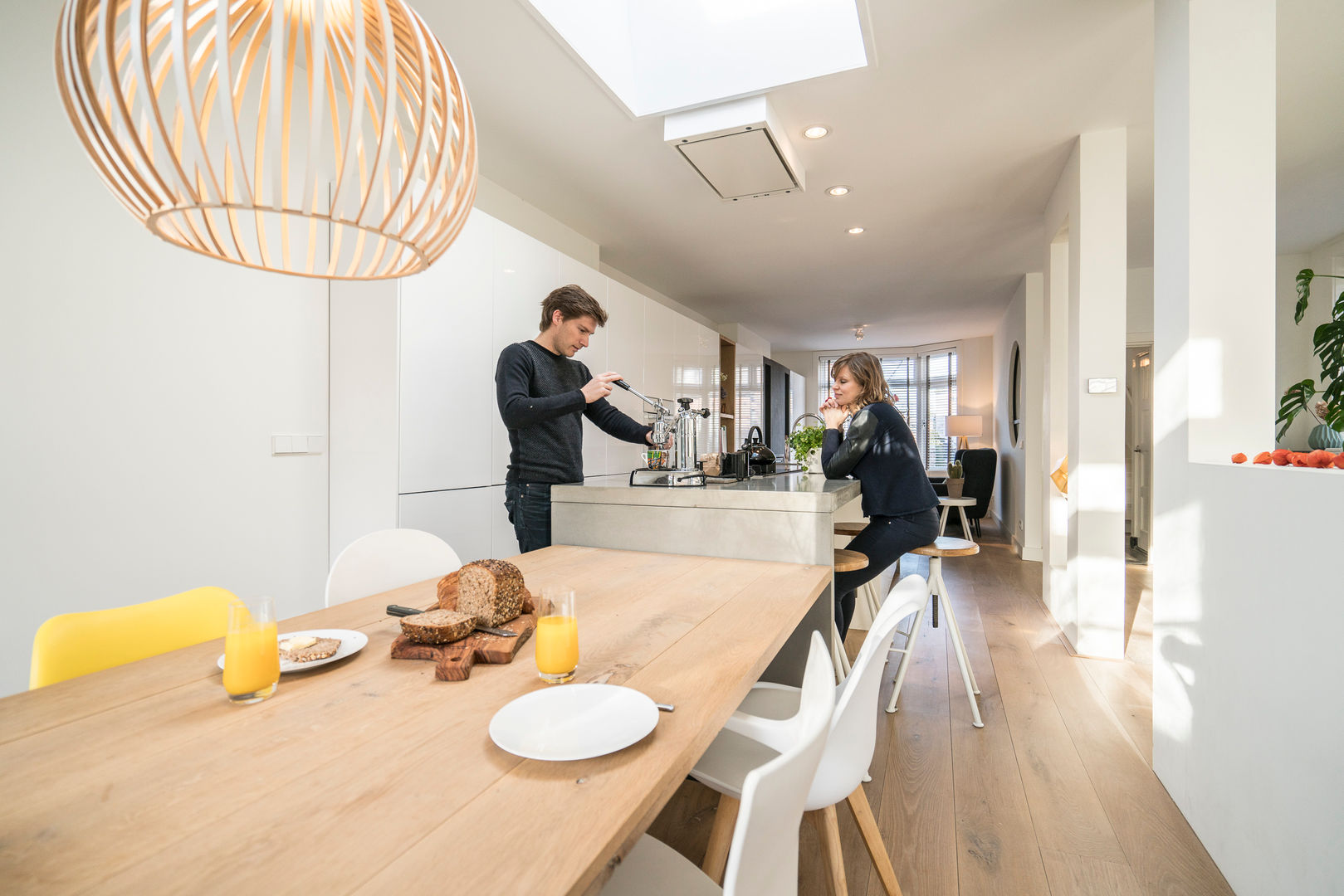 Breakfast in the woods, Masters of Interior Design Masters of Interior Design Modern dining room Wood Wood effect