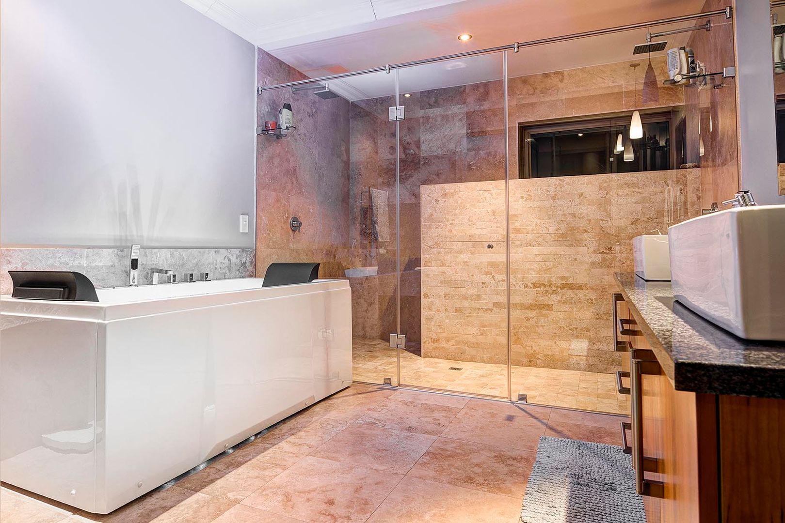 House Fyfe, Swart & Associates Architects Swart & Associates Architects Modern style bathrooms