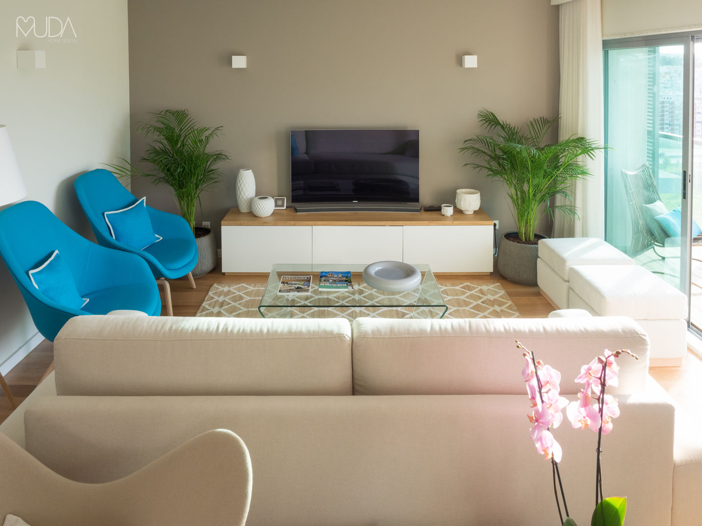 CB Apartment - Lisbon, MUDA Home Design MUDA Home Design Living room