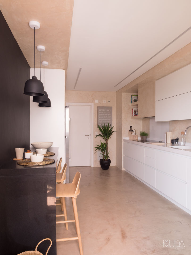 CB Apartment - Lisbon, MUDA Home Design MUDA Home Design Modern Kitchen