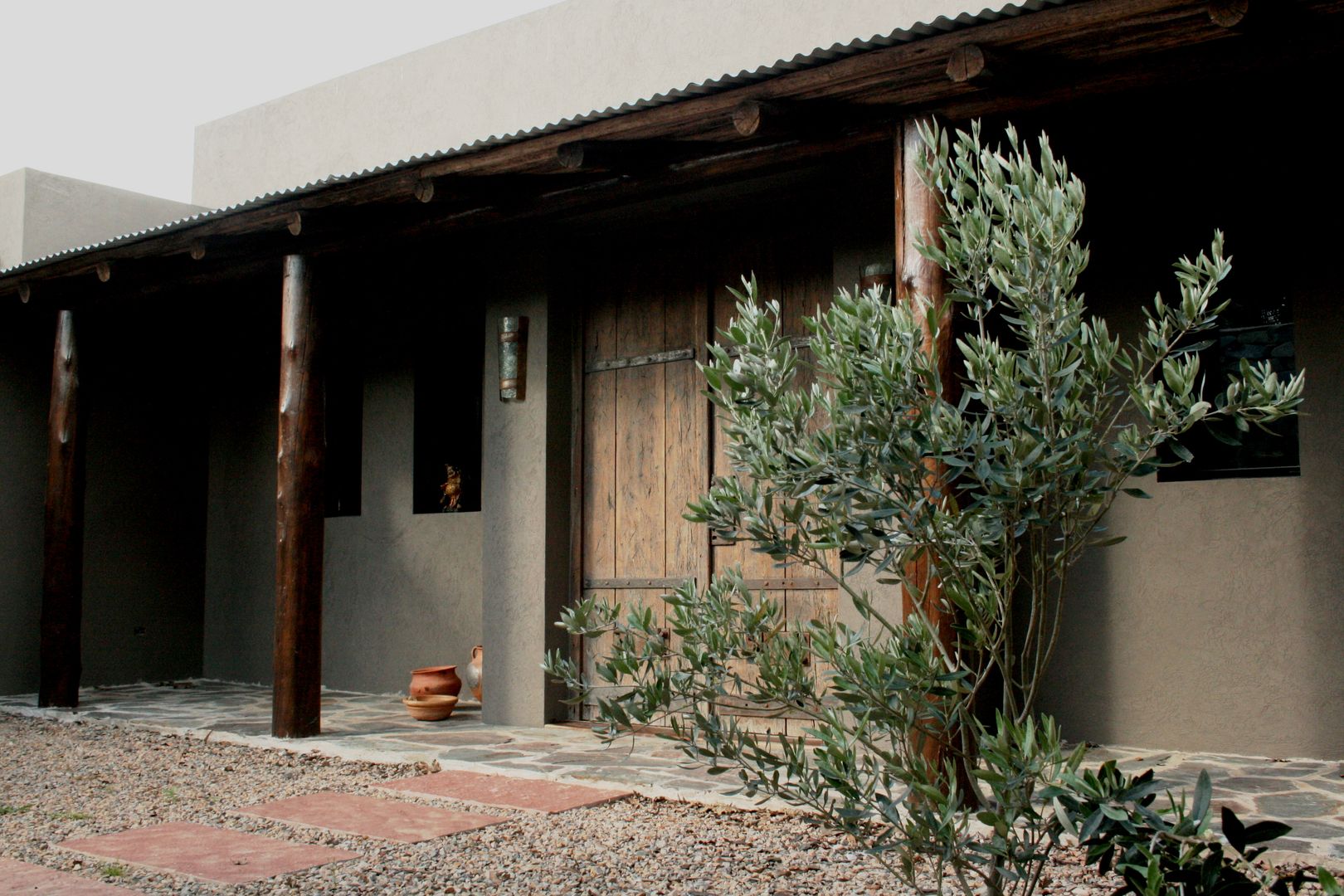 Casa en Manzanares - Pcia de Buenos Aires, Rocha & Figueroa Bunge arquitectos Rocha & Figueroa Bunge arquitectos Nhà phong cách mộc mạc