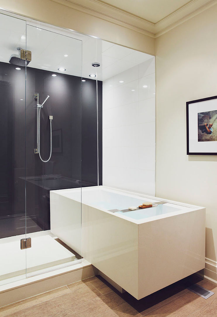 Cantilevered Bathtub Douglas Design Studio Classic style bathroom