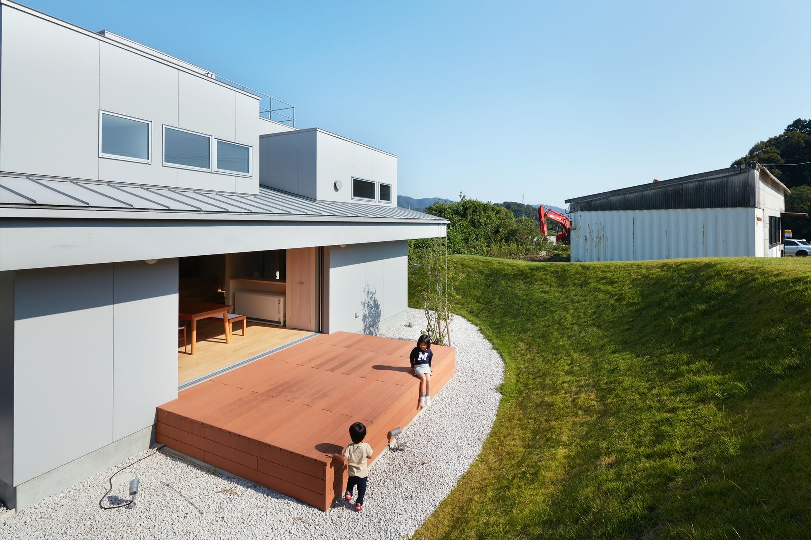 光と風の住まいと仕事場/ House in Tokushima, 藤原・室 建築設計事務所 藤原・室 建築設計事務所 Moderne tuinen