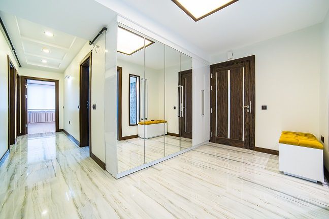Özer Residence, Onn Design Onn Design Minimalist corridor, hallway & stairs Granite