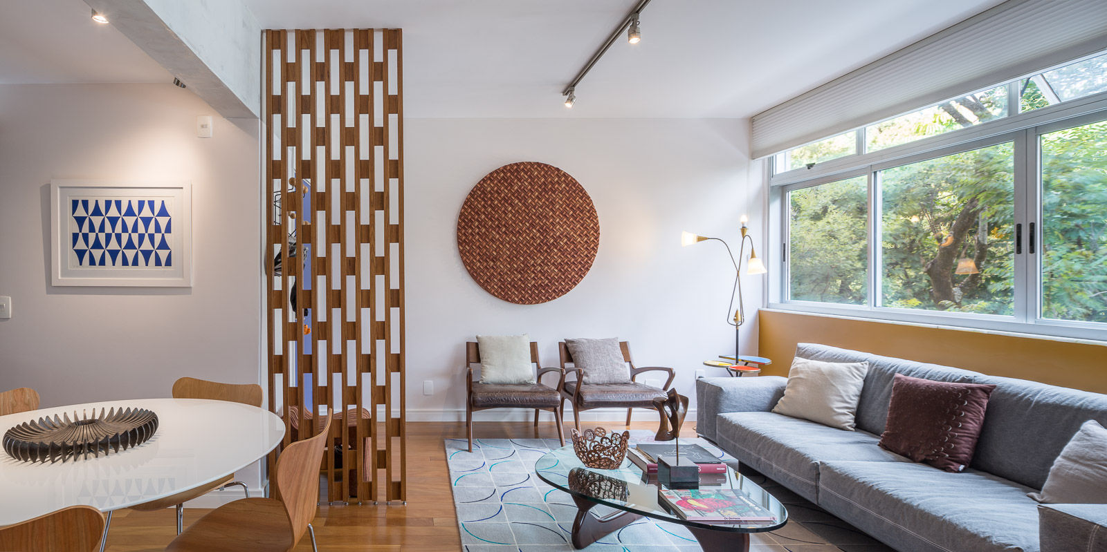 homify Salas de estar modernas