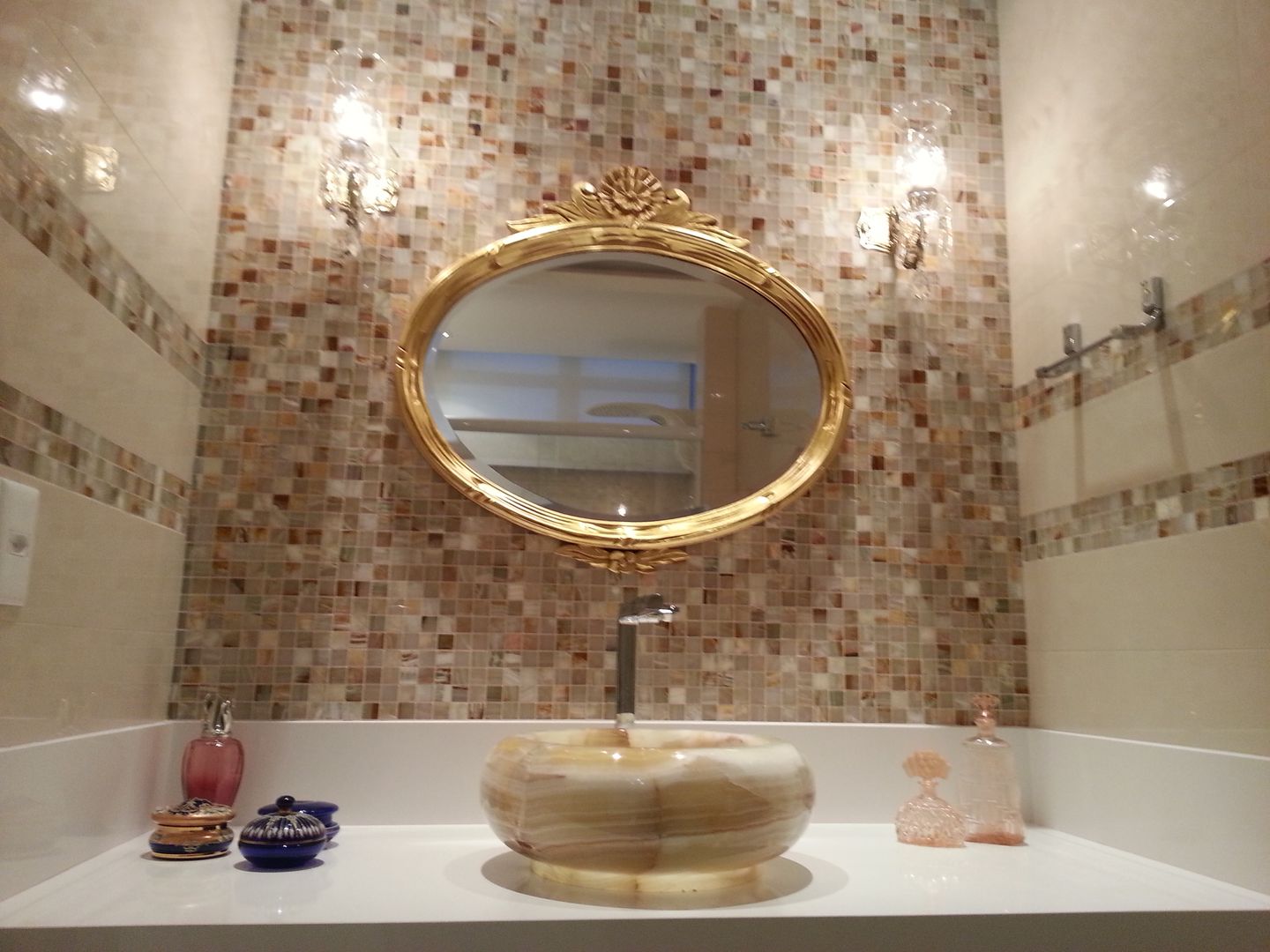 Banheiro Feminino, Cintia Abreu - Arquitetura e Interiores Cintia Abreu - Arquitetura e Interiores Classic style bathroom