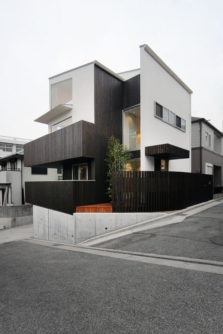 haus-kuro, 一級建築士事務所haus 一級建築士事務所haus Houses لکڑی Wood effect