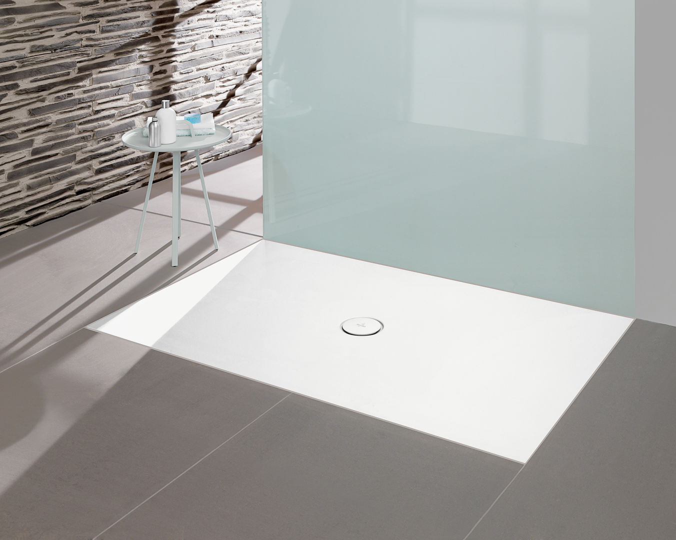 Soluciones de ducha, Villeroy & Boch AG Villeroy & Boch AG モダンスタイルの お風呂