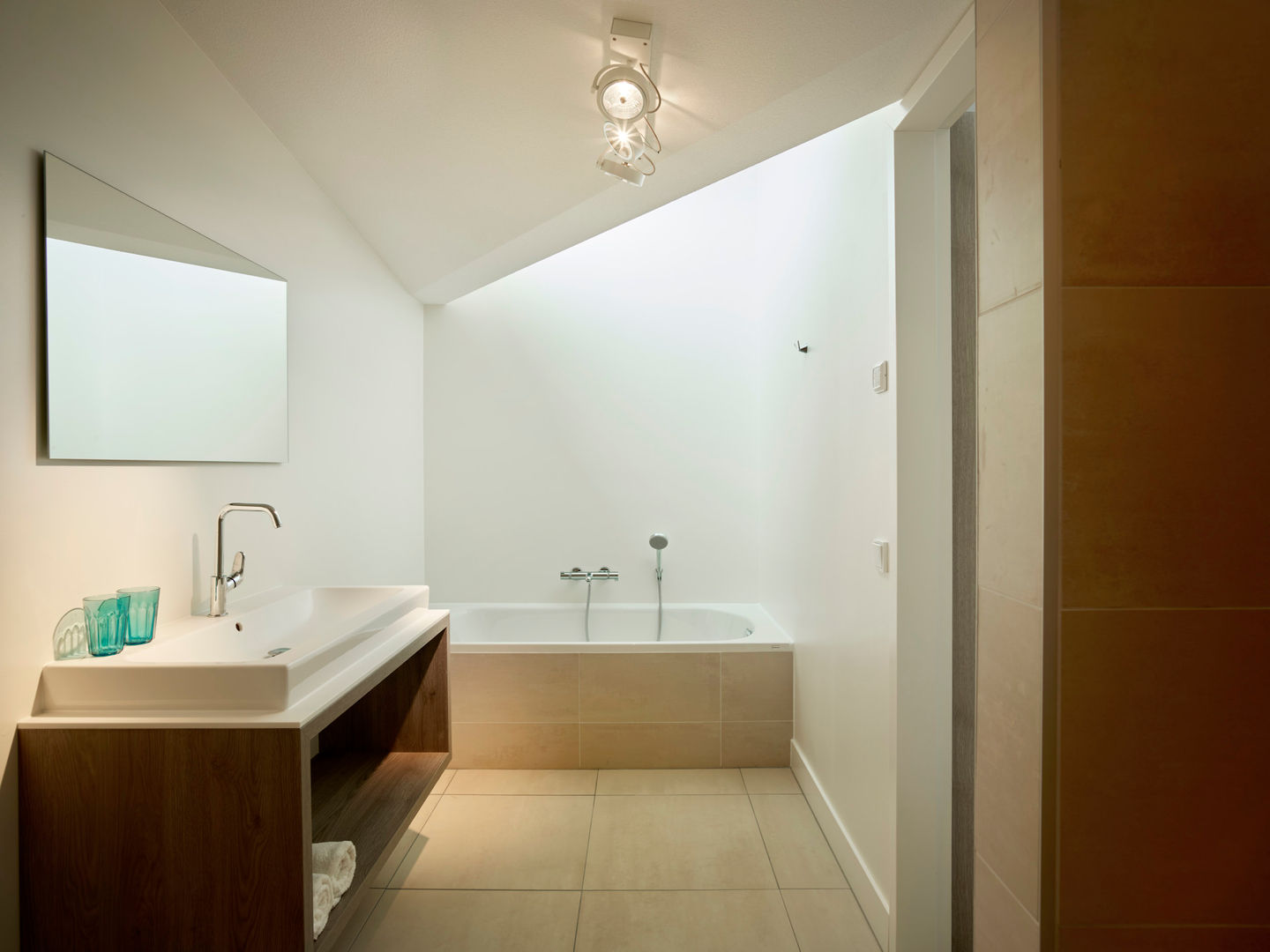 Duingolf Ameland, Hinabaay Interior & Design Hinabaay Interior & Design Ванна кімната