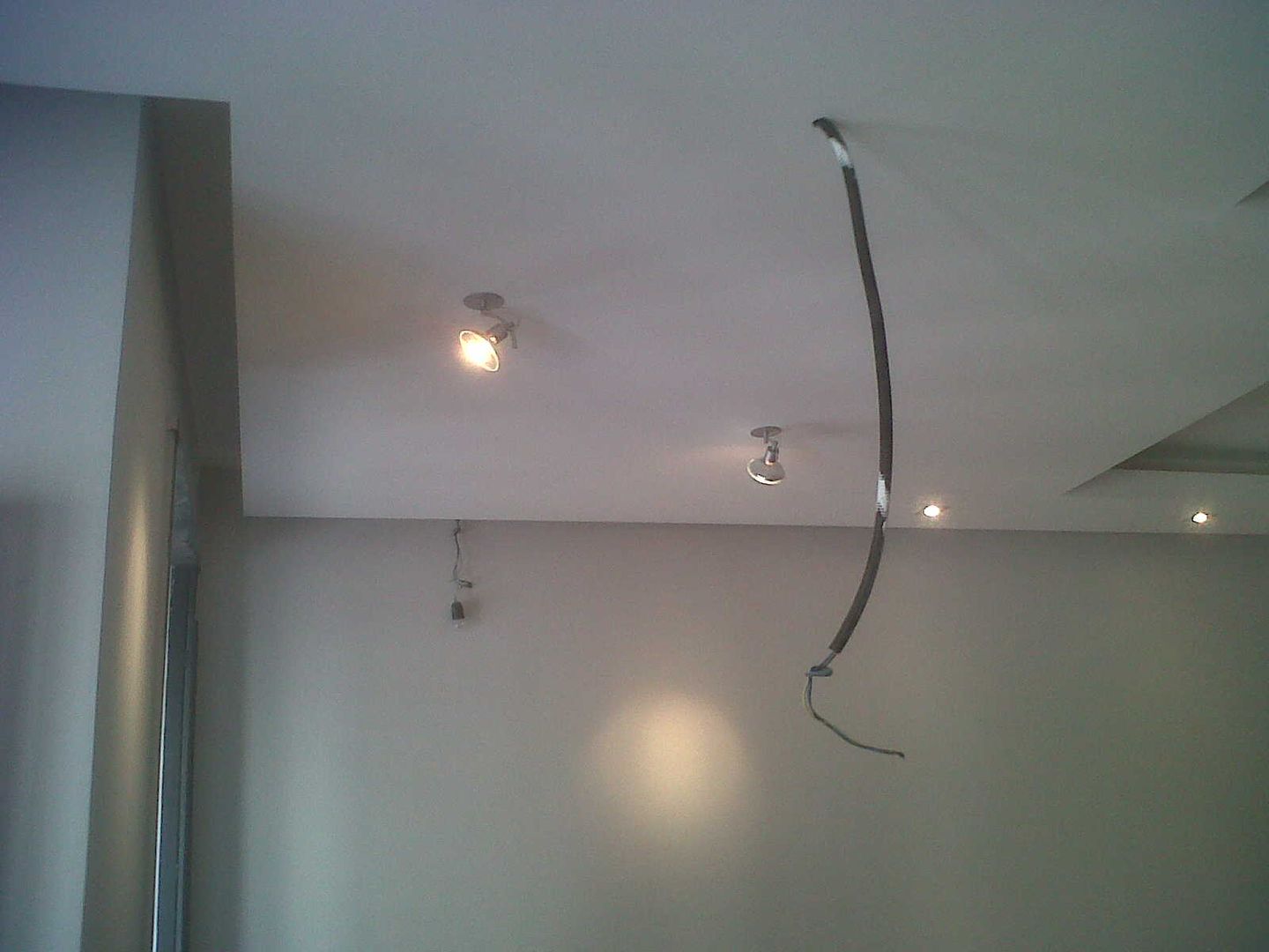 Appartamento privato zona Crocetta, Argeo S.r.l. Argeo S.r.l. Soggiorno moderno controsoffitto,cartongesso