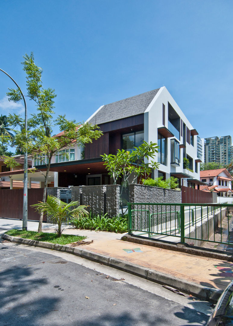 Moonbeam House, ming architects ming architects Casas modernas: Ideas, imágenes y decoración