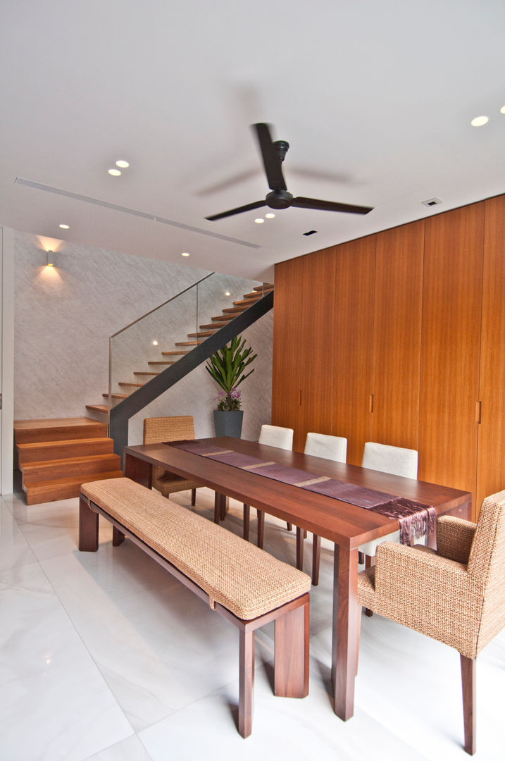 Moonbeam House, ming architects ming architects Modern Dining Room