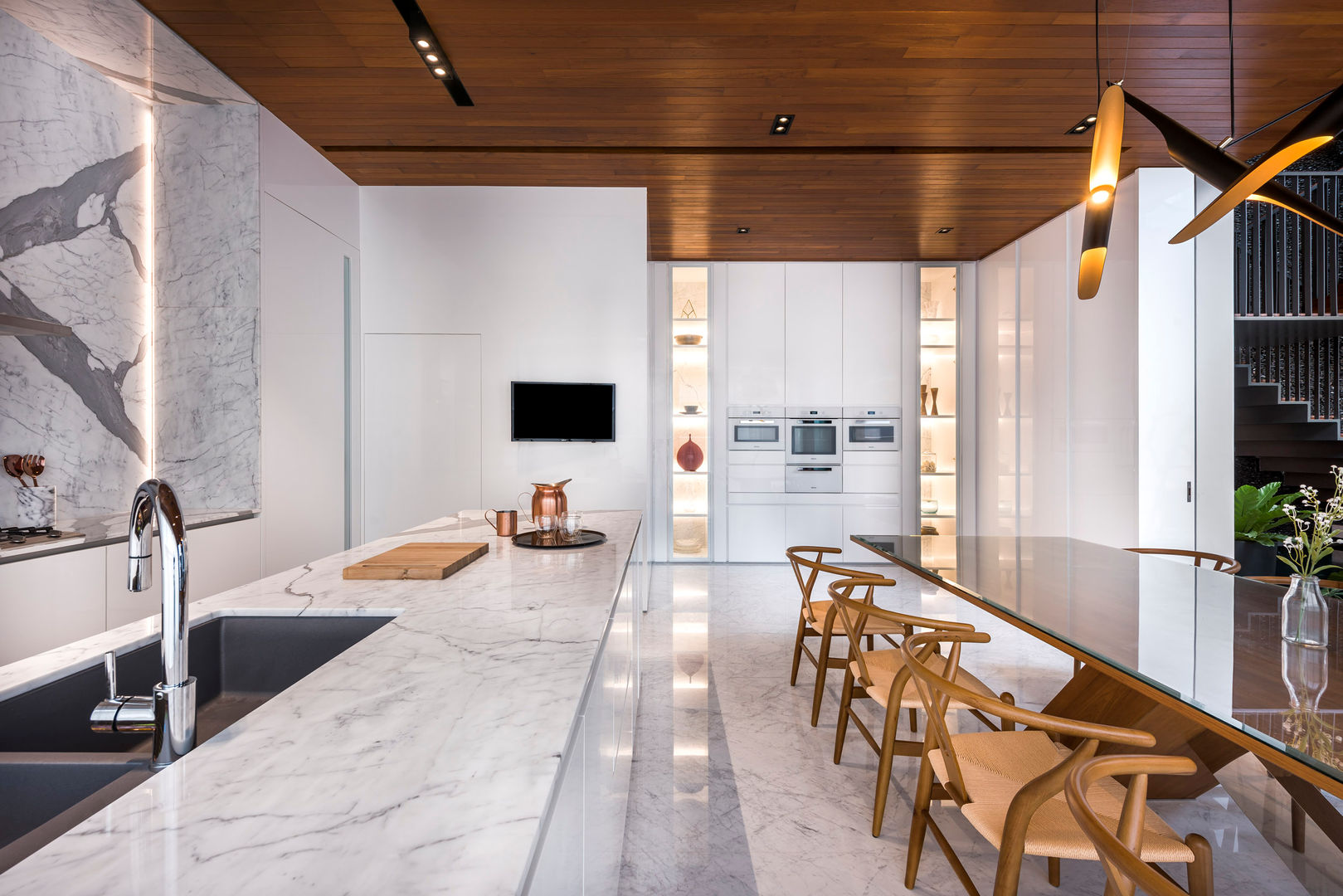 Courtyard House, ming architects ming architects Modern dining room