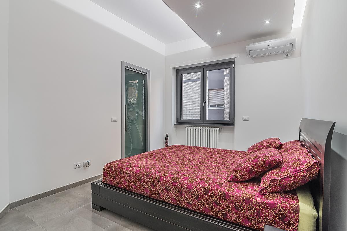 Ristrutturazione appartamento Roma, Bufalotta, Facile Ristrutturare Facile Ristrutturare Modern style bedroom