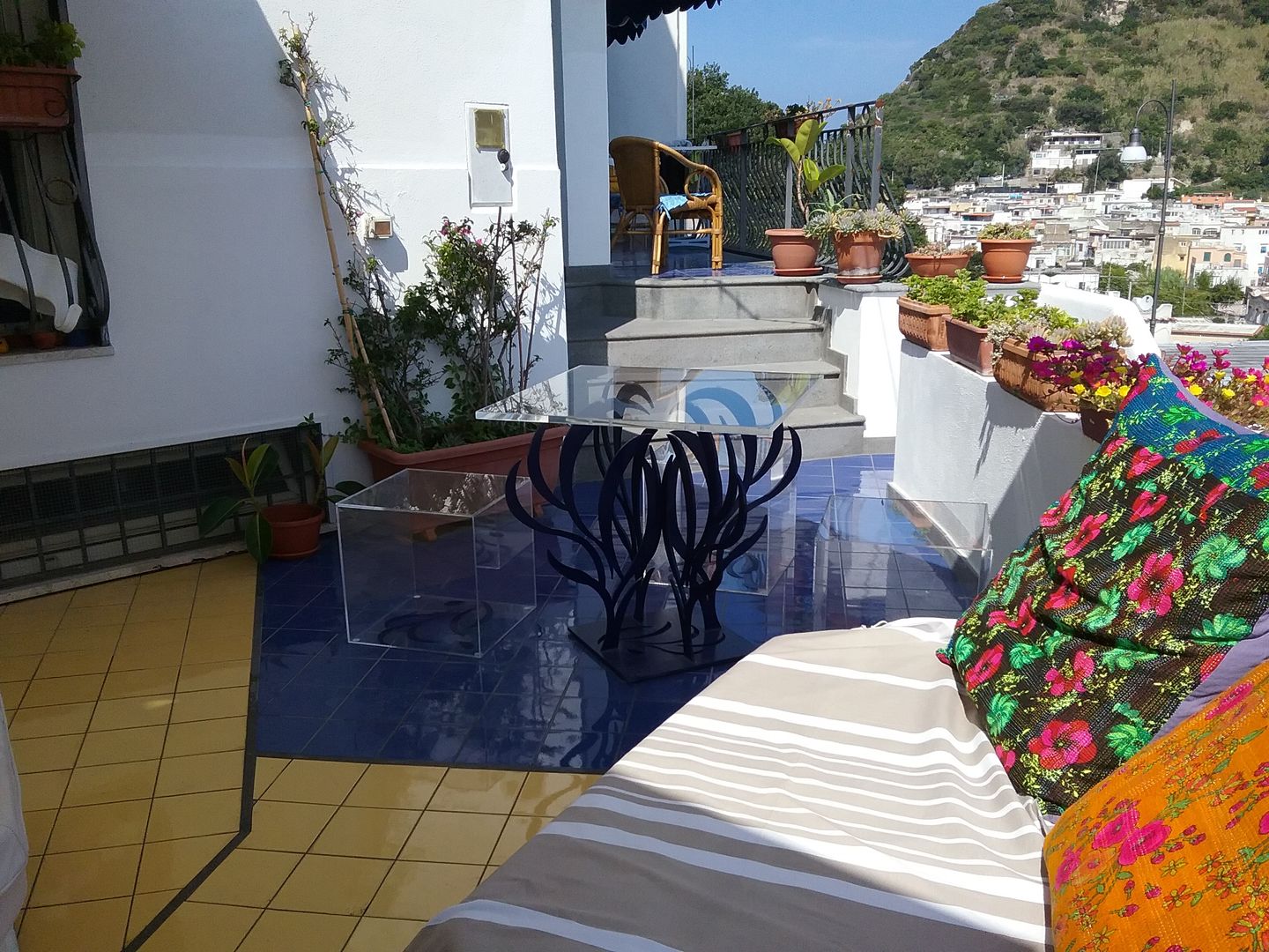 terrazza panoramica ISCHIA, studio iardino studio iardino Mediterranean style balcony, porch & terrace Ceramic