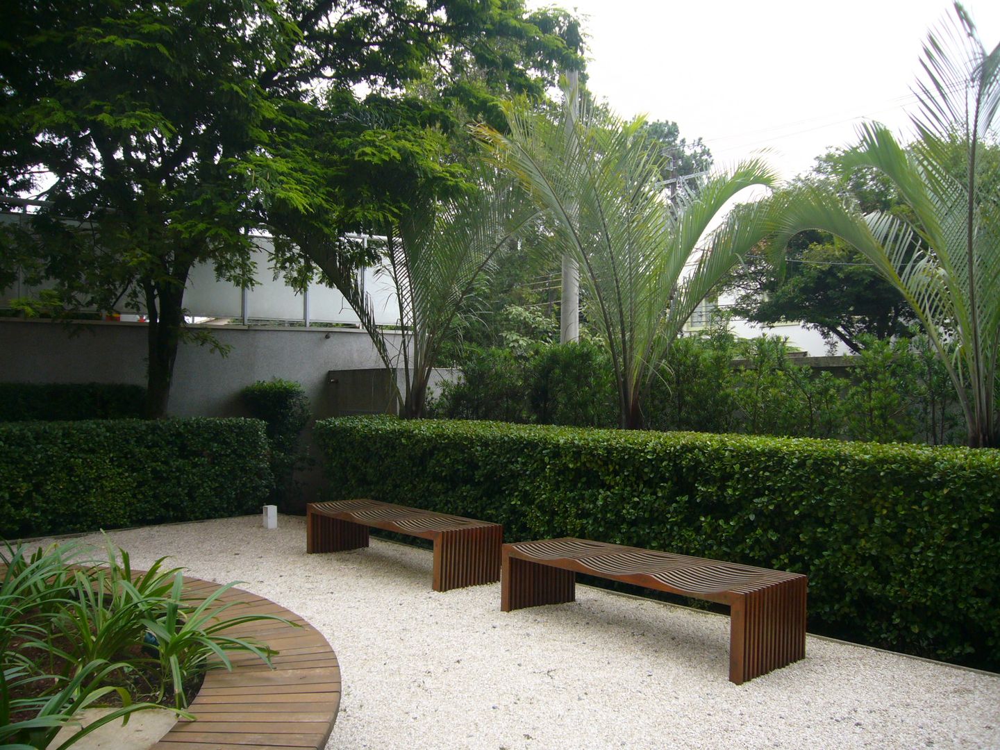 homify Modern style gardens