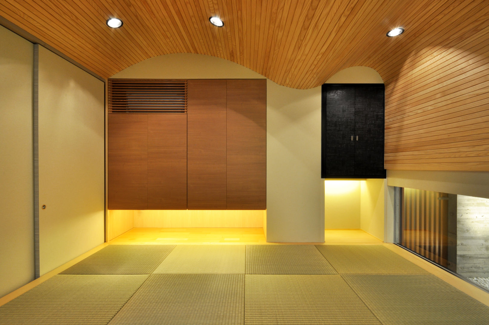 IRH02-HOUSE 門一級建築士事務所 オリジナルデザインの 多目的室