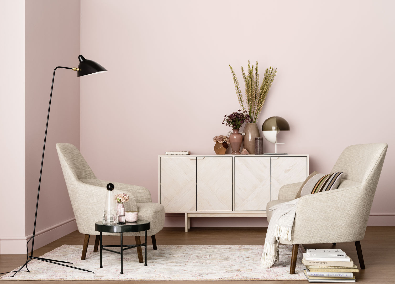 Lingotto - Architects' Finest homify Moderne Wohnzimmer rosa,hellrot,farrow&ball,innenfarbe,streichen,wandfarbe premium,exklusiv
