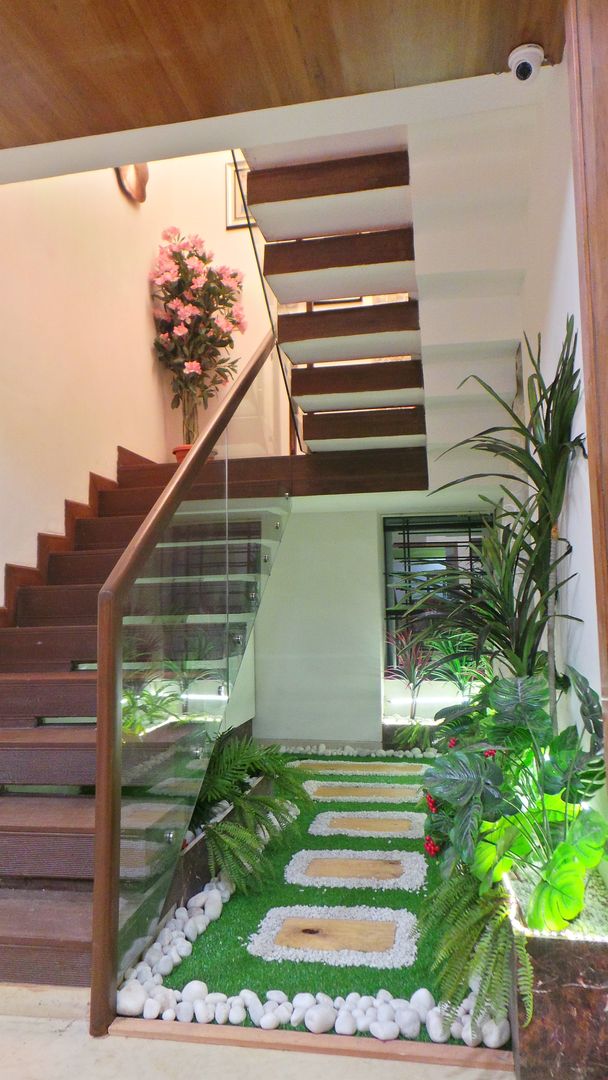 Bungalow , Shadab Anwari & Associates. Shadab Anwari & Associates. Couloir, entrée, escaliers modernes