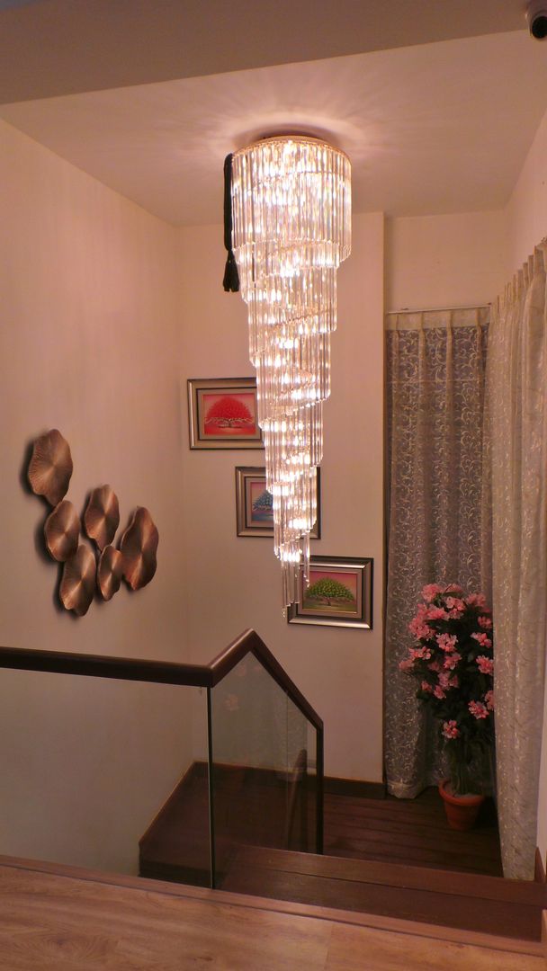 Bungalow , Shadab Anwari & Associates. Shadab Anwari & Associates. Modern Corridor, Hallway and Staircase