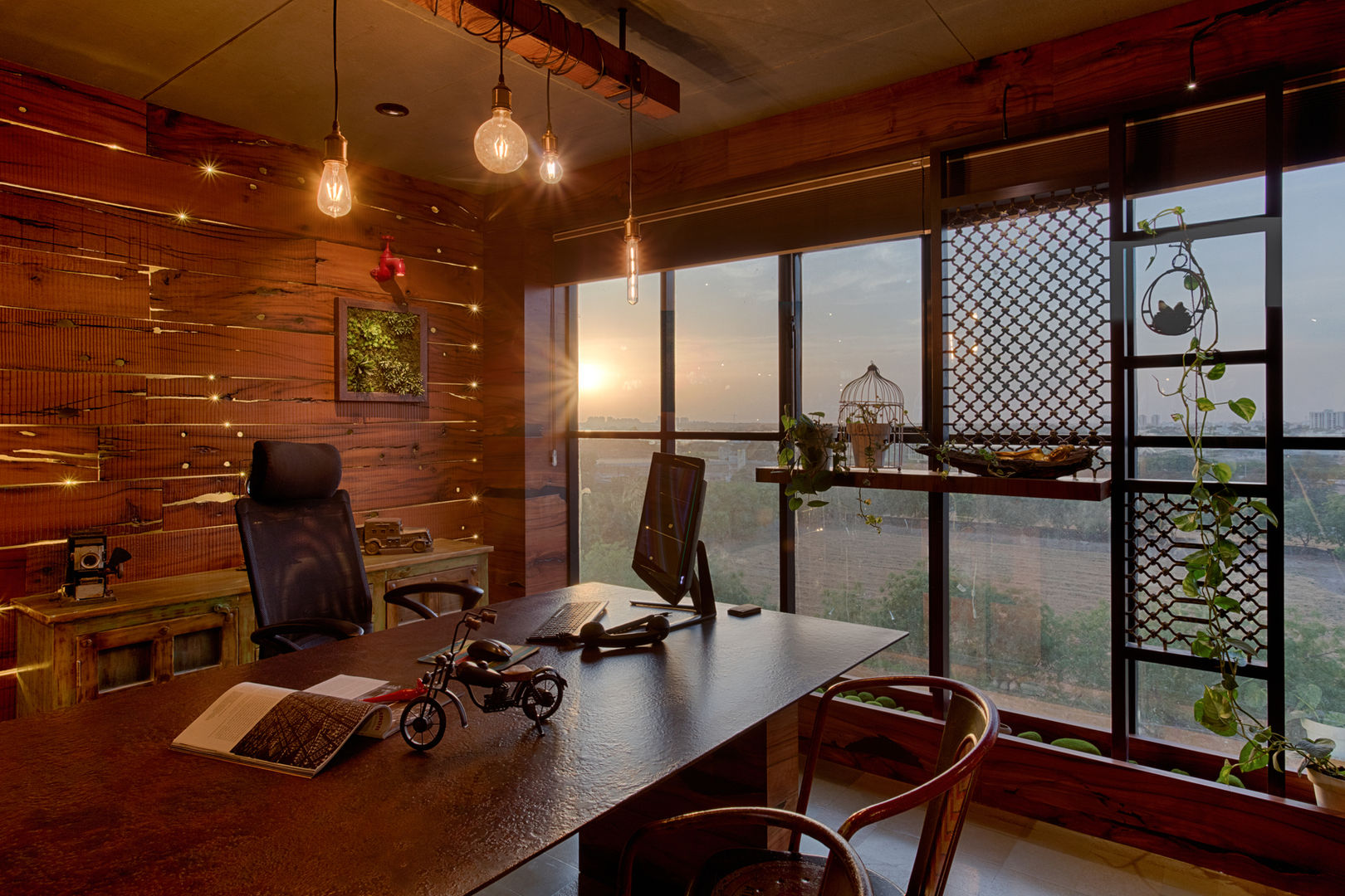 Office for Rust the Design Studio, RUST the design studio RUST the design studio مكتب عمل أو دراسة خشب Wood effect