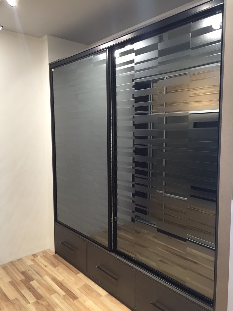 Residential projects, Antarangni Interior p ltd Antarangni Interior p ltd ห้องนอน Wardrobes & closets